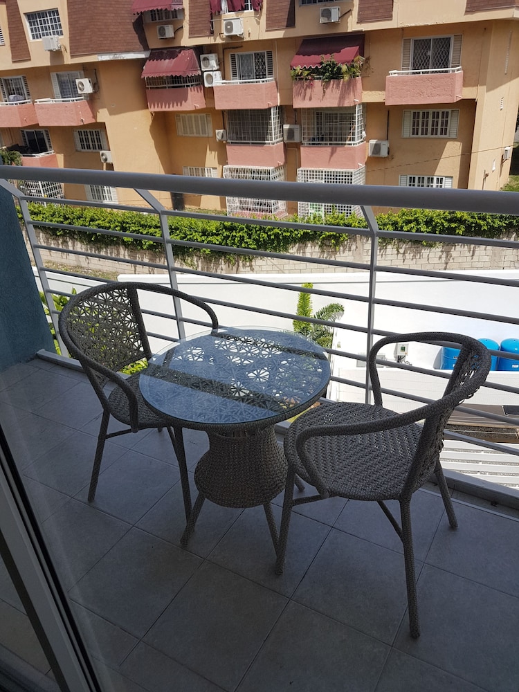 The Bromptons Secure Gated Condo view 5