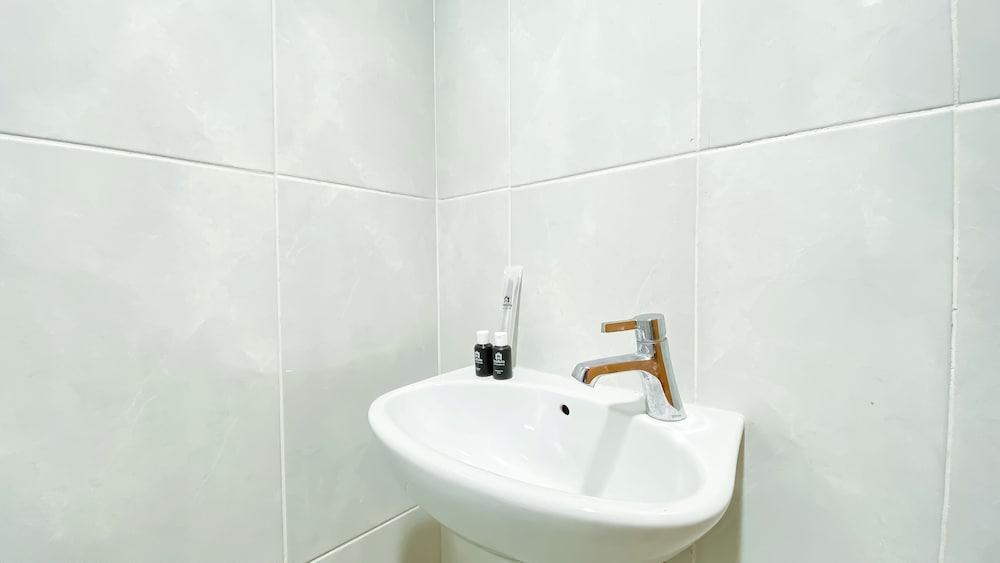 Nice And Comfy Studio At Evenciio Margonda Apartment
