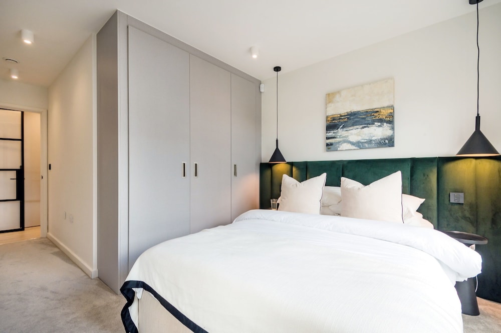 The Modern Glasshouse - by Out of Office Lifestyle