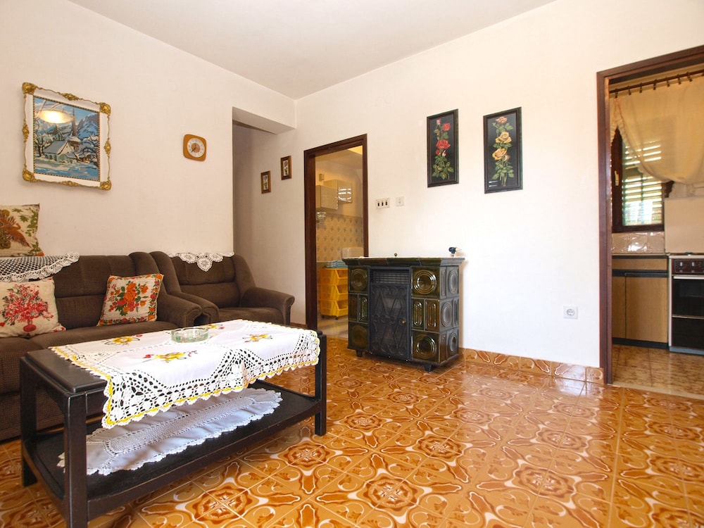 Apartment 1681 view 2