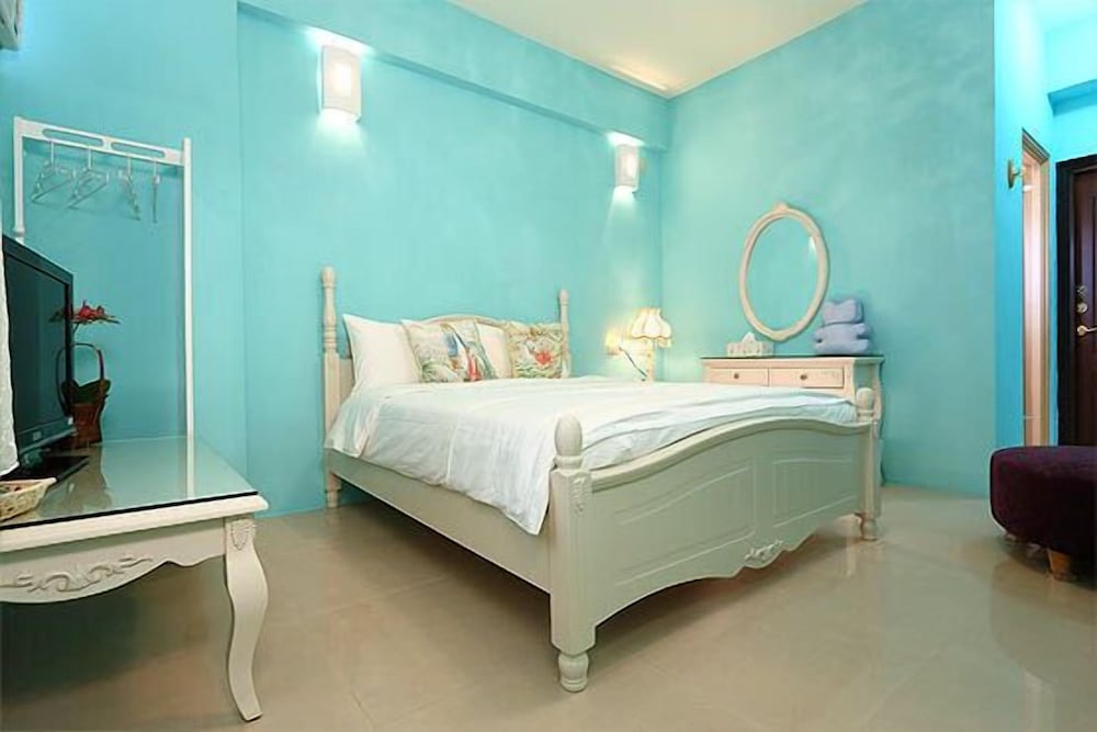 Love Family Hostel