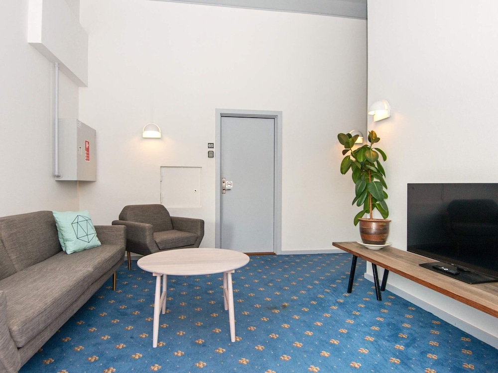 Apartment With Shared Kitchen in Vederso