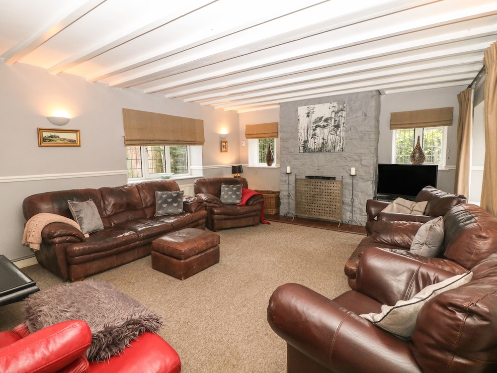 Stoke-on-trent Vacations - The Old Barn - Property Image 4