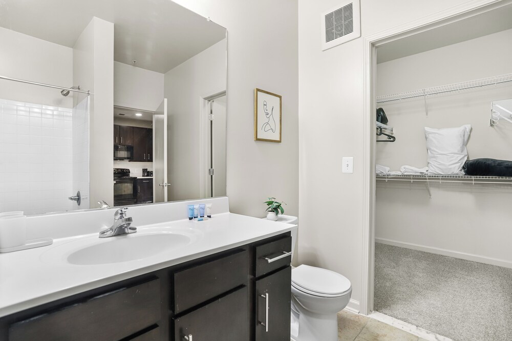 DC Charm in Crystal Apartments