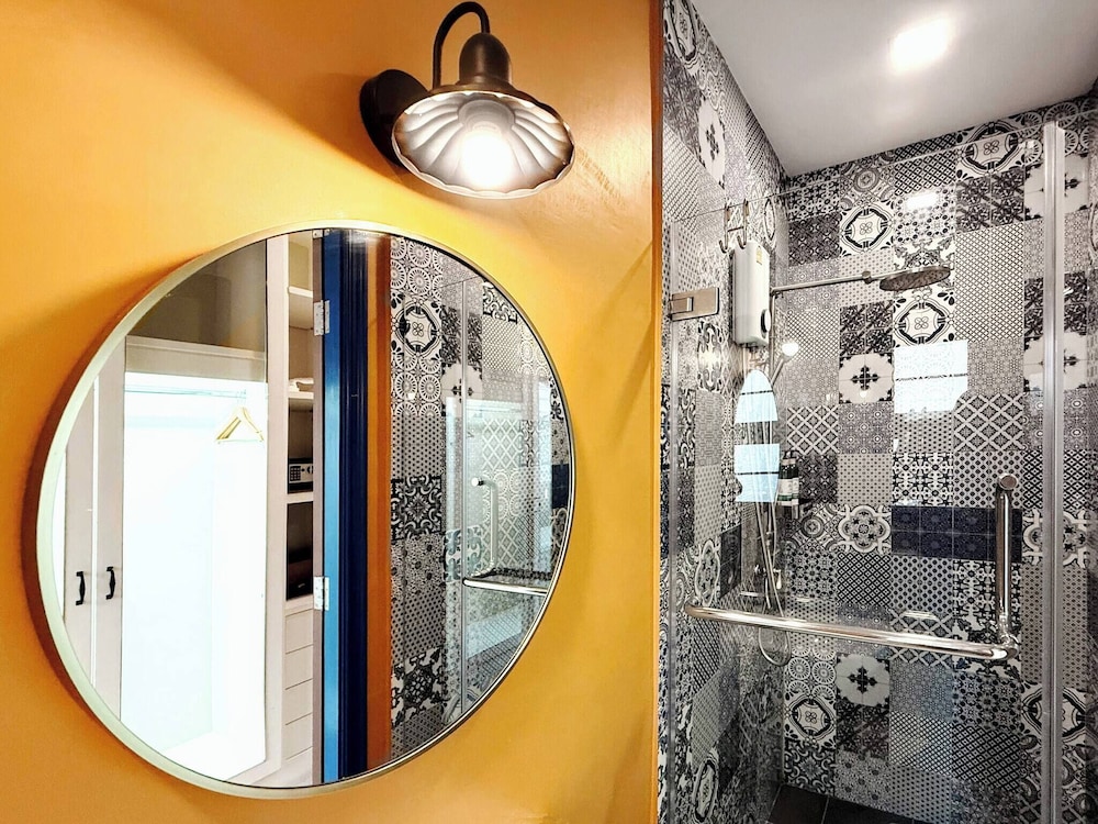Stylish 3-bedroom Townhome in Heart of Bangkok