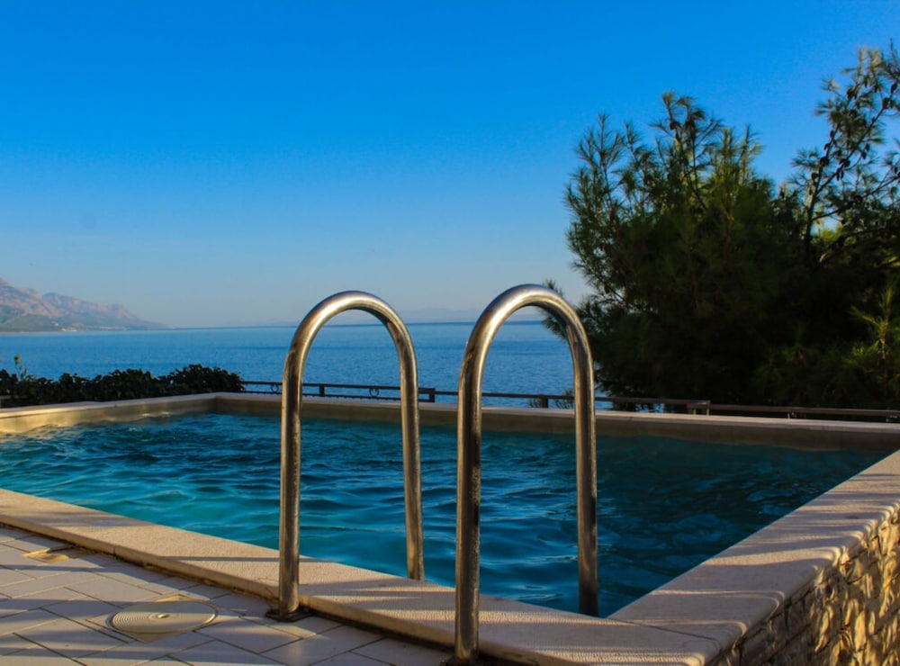 Seafront Apartment Sea Relax With Private Pool