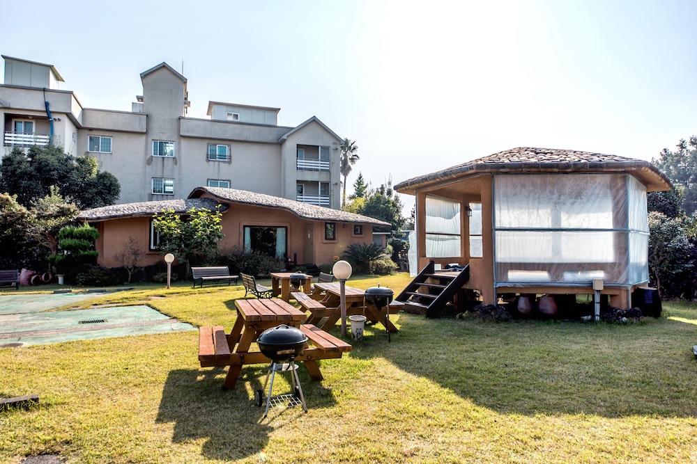 Angkurie Pension