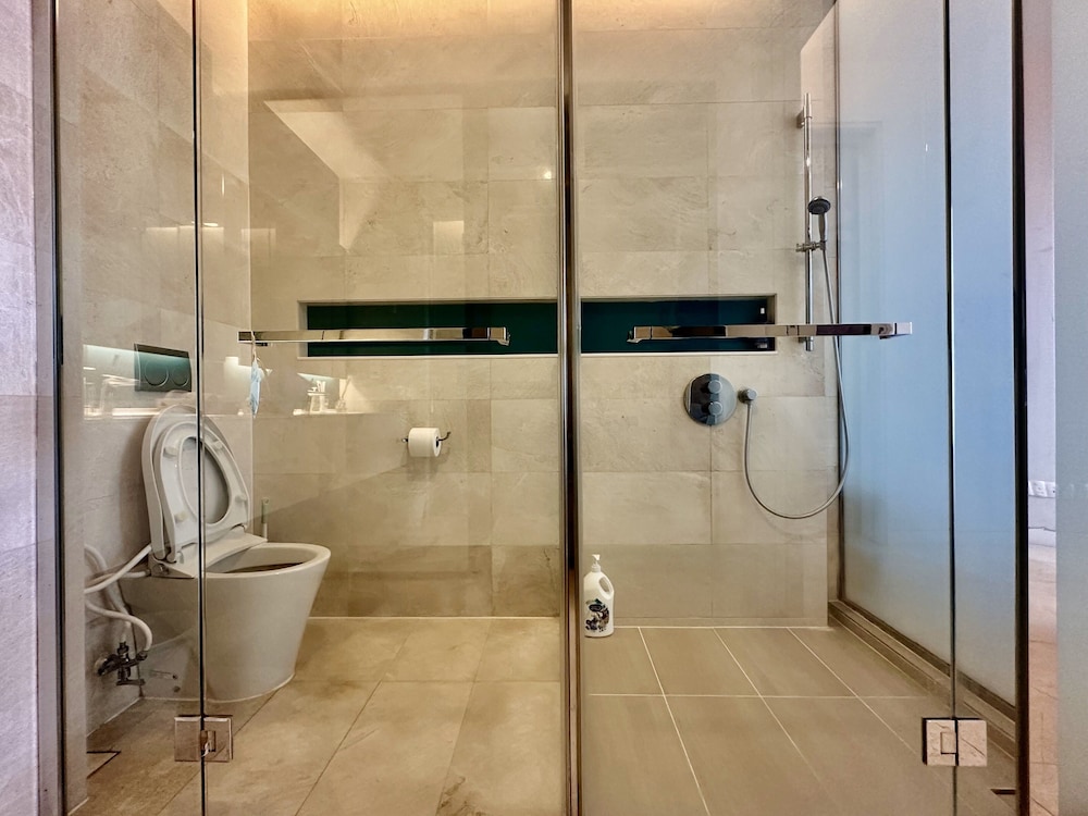 TropicanaThe Residence KLCC By Cozy Stay