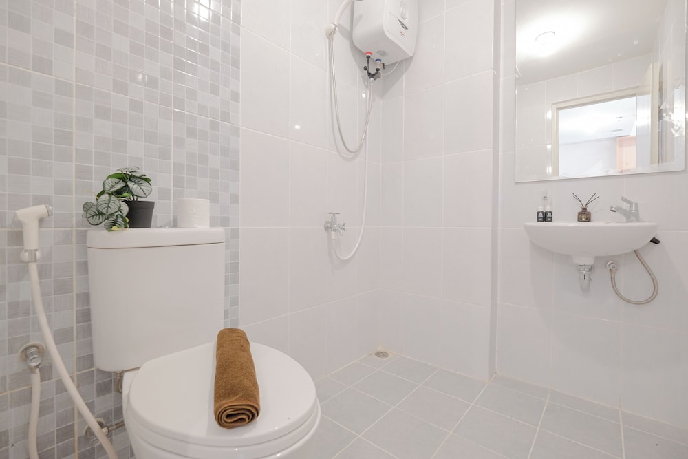 Neat 2Br At Tokyo Riverside Pik 2 Apartment