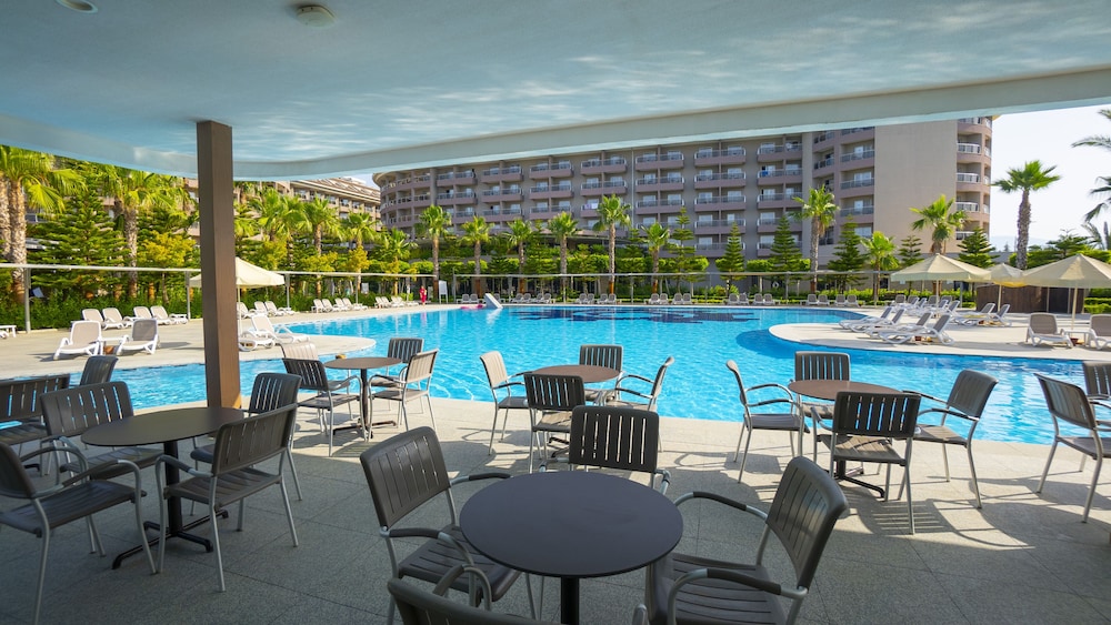 Sunmelia Beach Resort Hotel & Spa