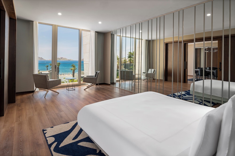 Swissotel Tatil Köyü Bodrum Plajı - Image 11