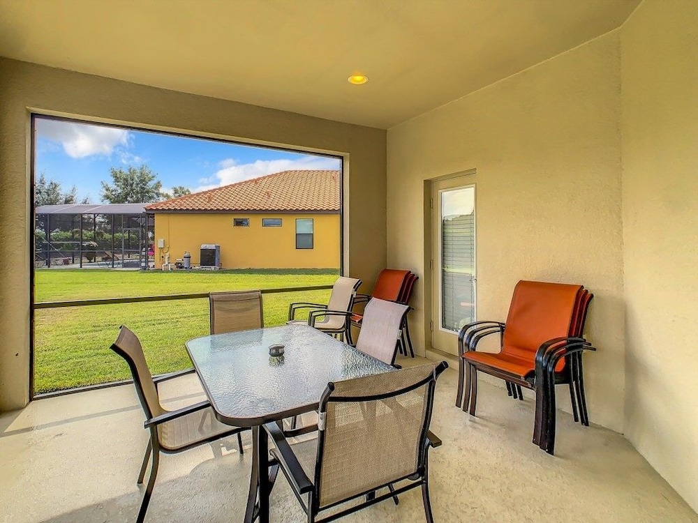 Luxury Villa W/ Private Pool, Golf Resort Amenities & Near Disney 5 Bedroom Villa