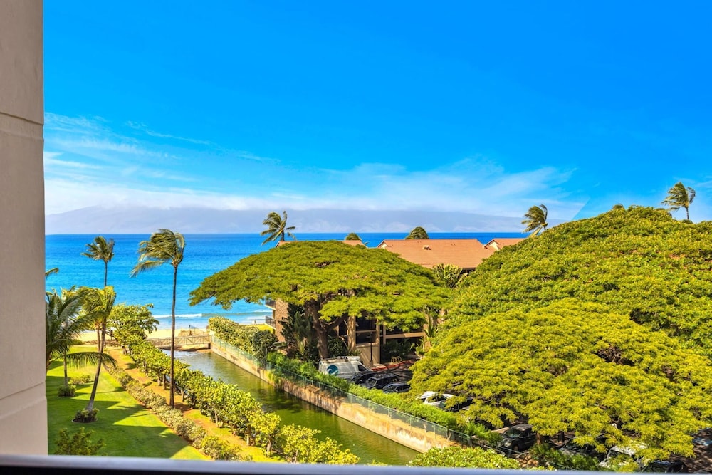 NEW KBM Resorts Free CAR Kaanapali Shores 6th Floor Ocean View Suite Steps to Pool and Beach Ks-616