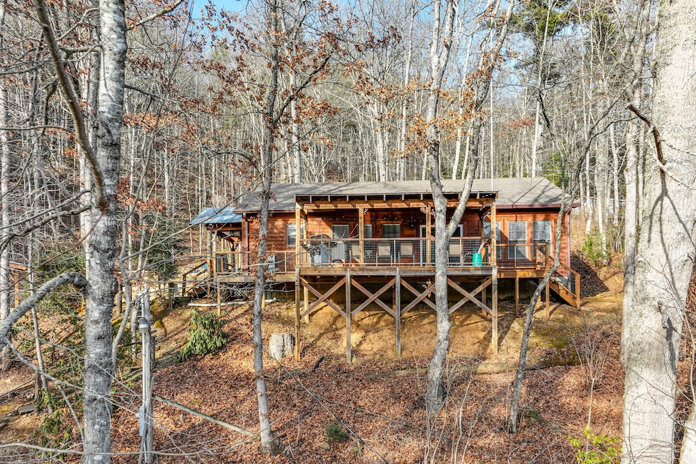 Lakeside Cashiers Cabin w/ Private Boat Dock! view 5