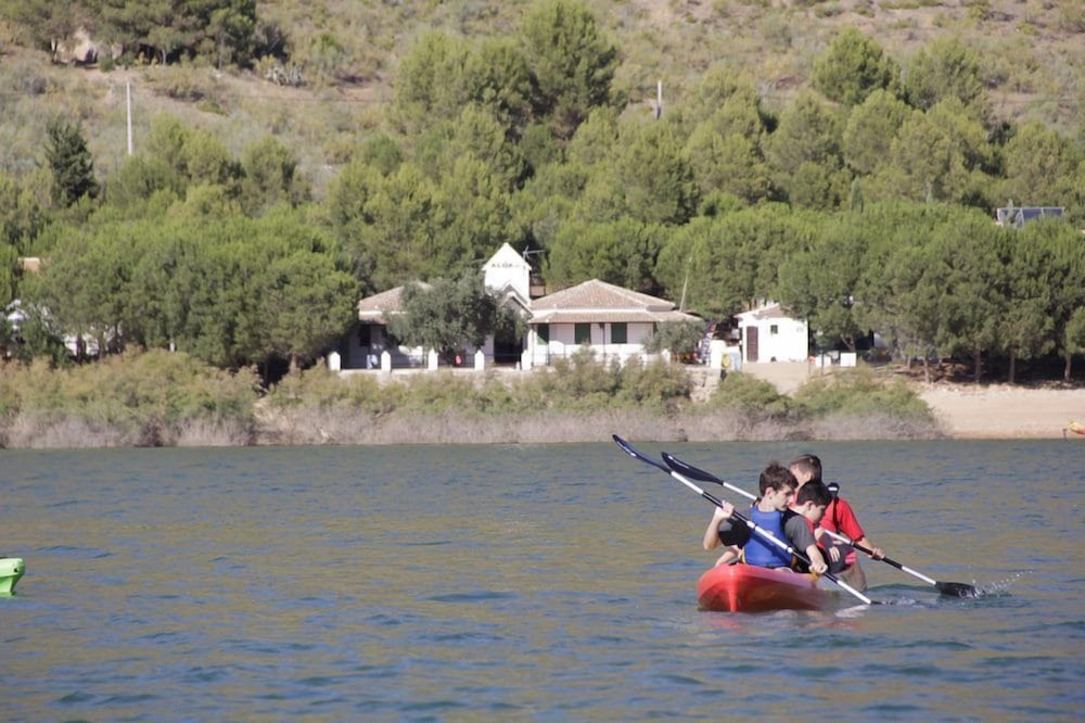 Alojamiento Rural Lago de Andalucía - Hostel