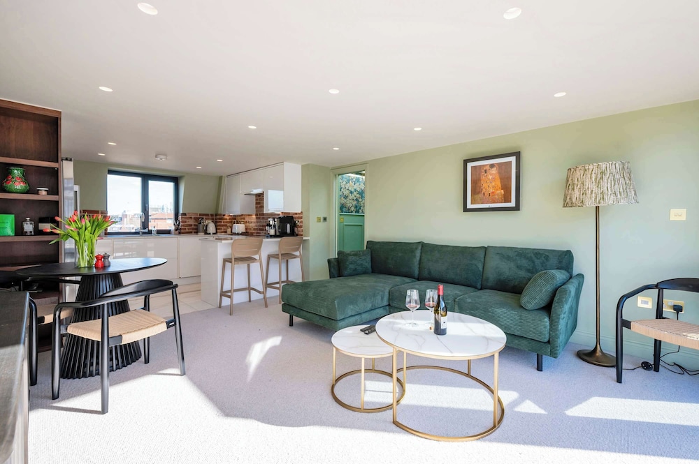 Maison De Brompton With 1 Bedrooms and 1 Bathrooms