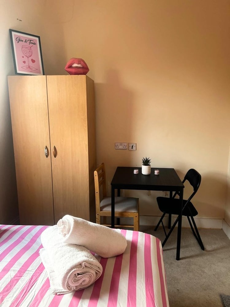Cosy London Apartment Near Earl's Court