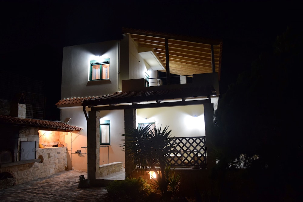 Aeriko House