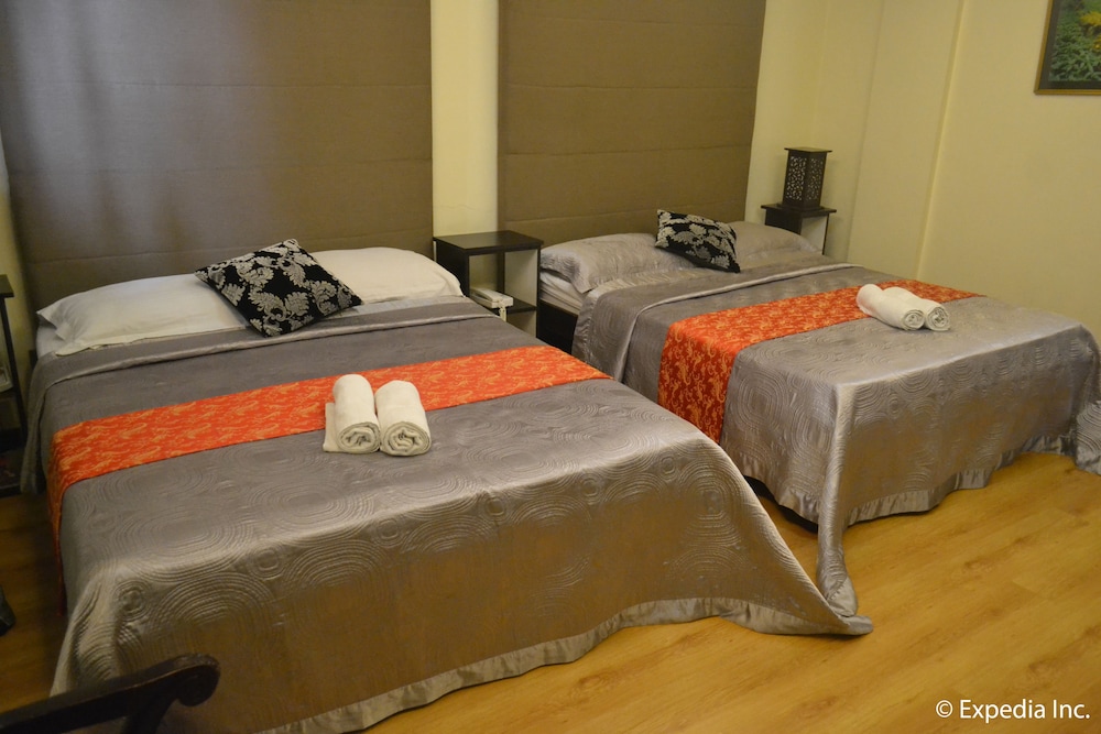 Twin Pines Suites