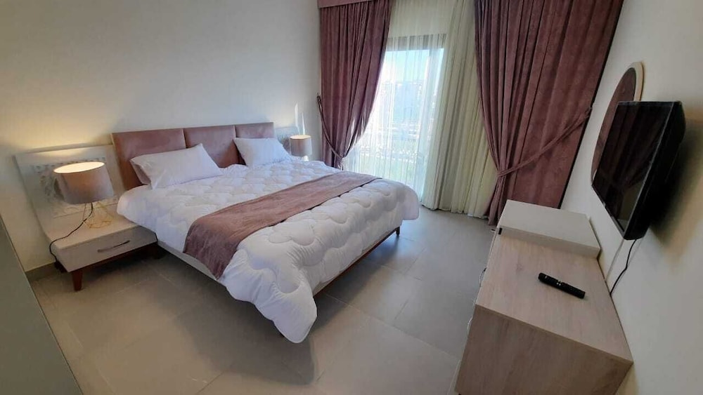 Marassi North Coast Vento View pool view 4