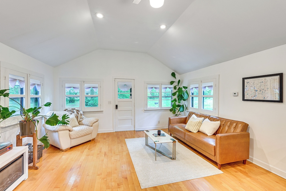 Walk to Kelsey Lake: Cassopolis Home w/ Yard!