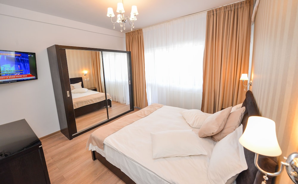 Cismigiu Apartment - Cismigiu Gardens view 5