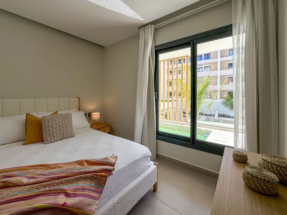 Spectacular Brand new Beach Condo