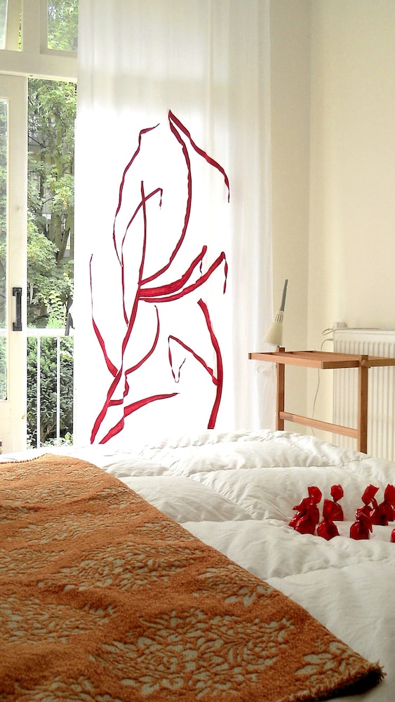 Miss Ortelia b&b