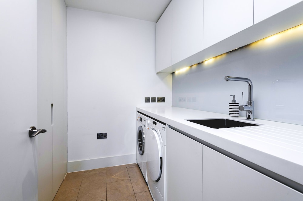 Accomodo London Waterloo - Luxury & Spacious Triplex Penthouse on Southbank