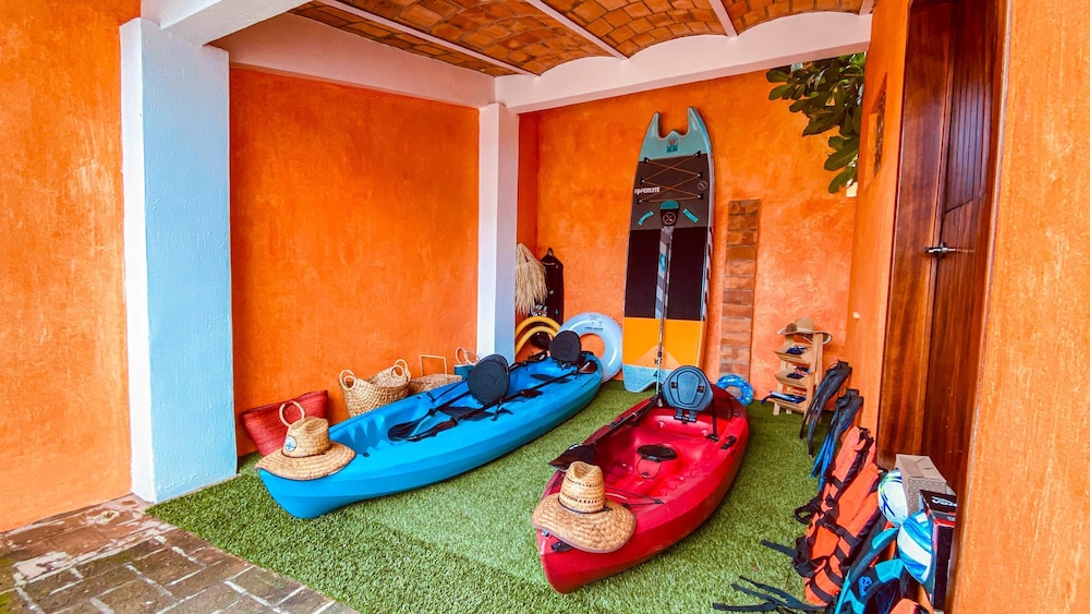 Beachside - Casa Sirena 1BR Suite