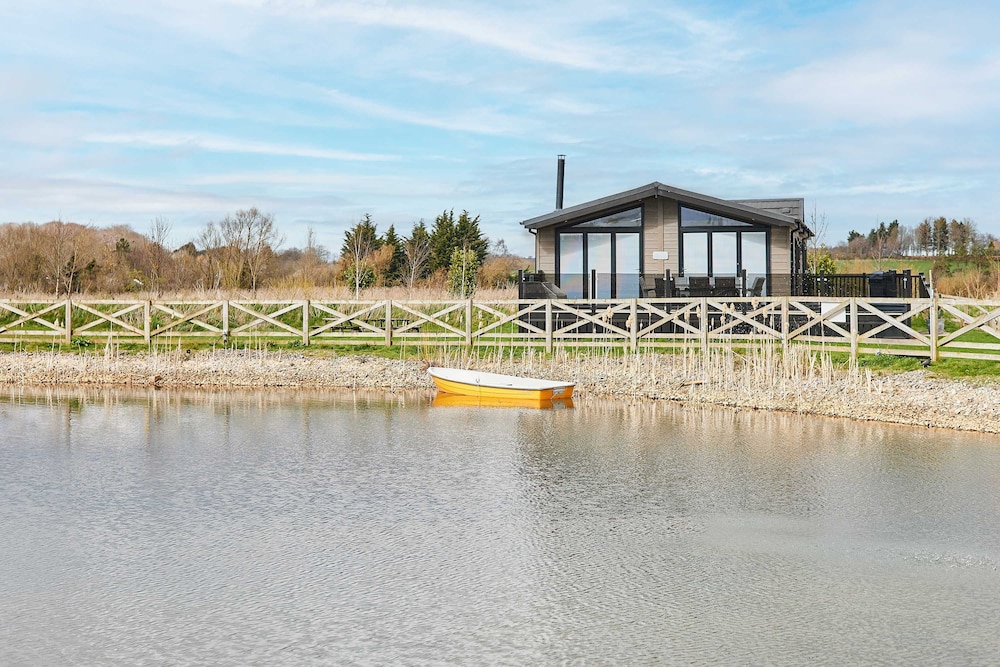 Host Stay Endeavour Lodge