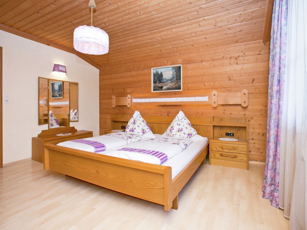 Chalet in Leogang Salzburg, With Garden view 5