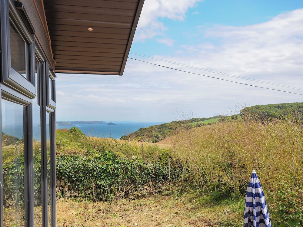 Midway Lodge