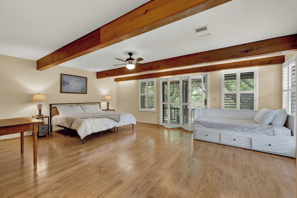 Riverfront Family Getaway on the Guadalupe