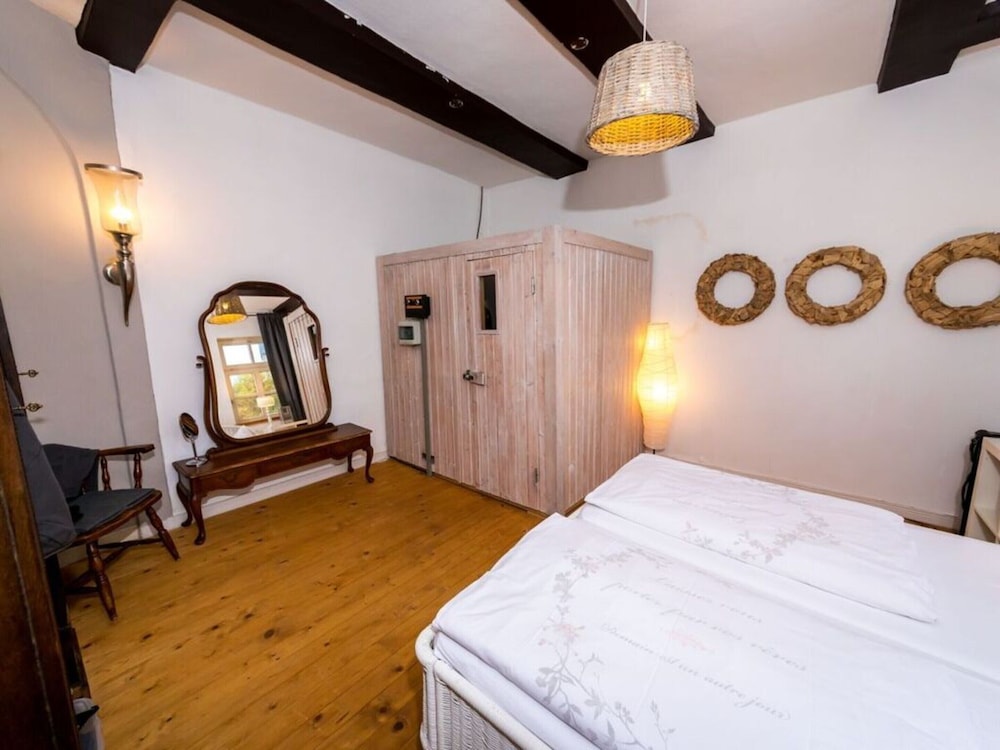 Majestic Apartment in Brakel