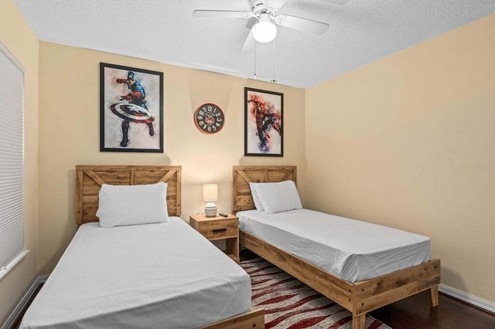 Legacy Park Villa: 5br, Pool, Spa & Near Disney 5 Bedroom Villa