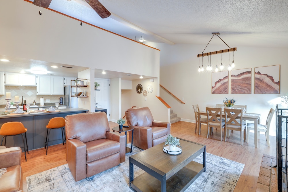 Cozy Flagstaff Condo in Country Club Community!