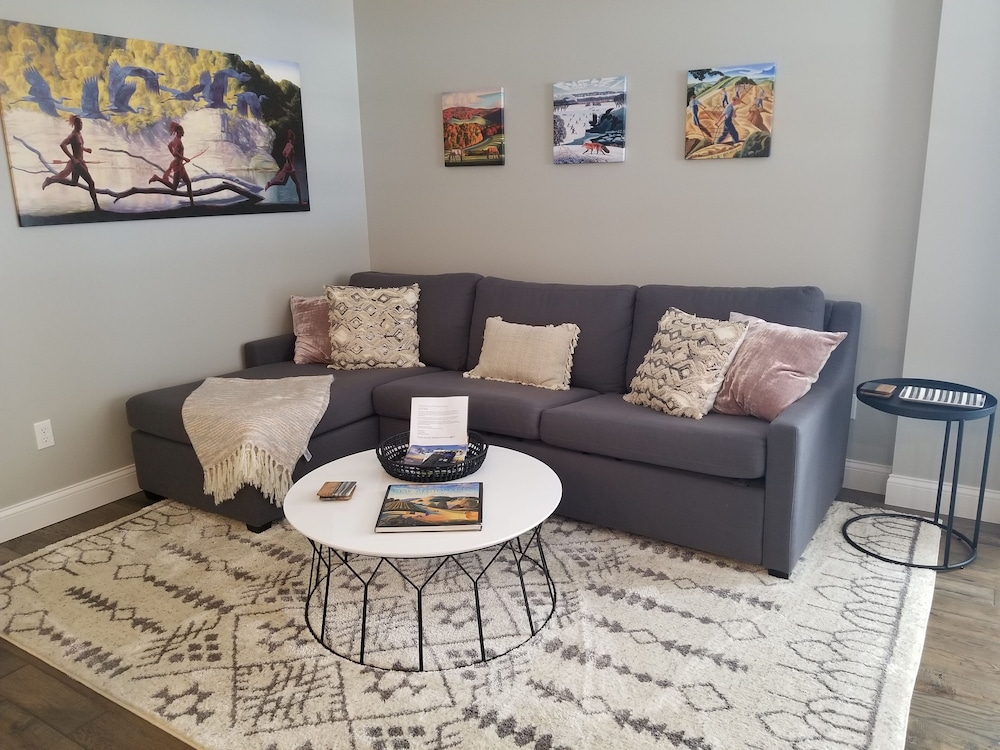 2nd St Loft