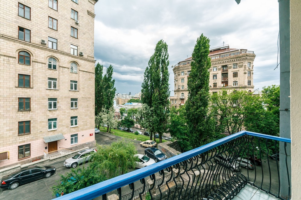 Kyiv Apartments