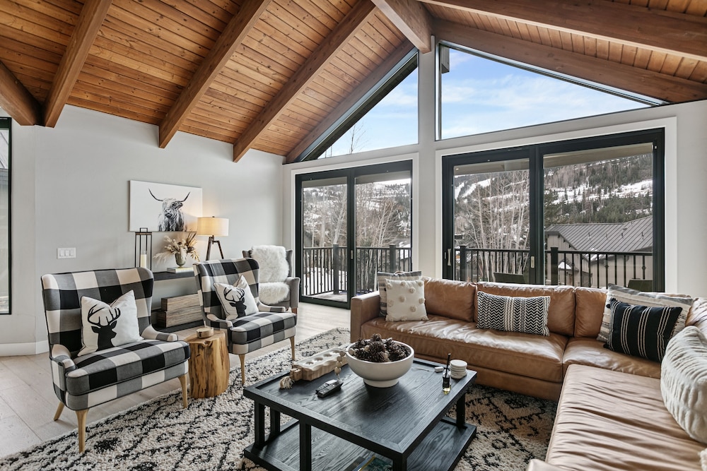 1207 - Four Bedroom with Spa Pinnacle 4 Condo