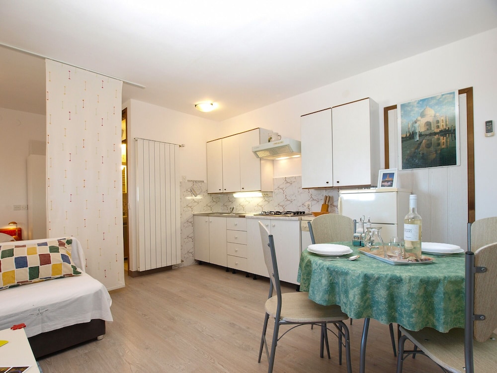 Apartments Eddi 66