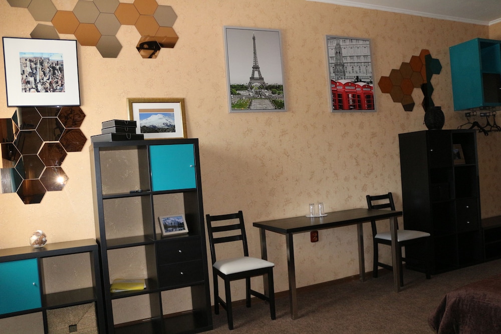 Gostiny Dvor Hotel - Hostel