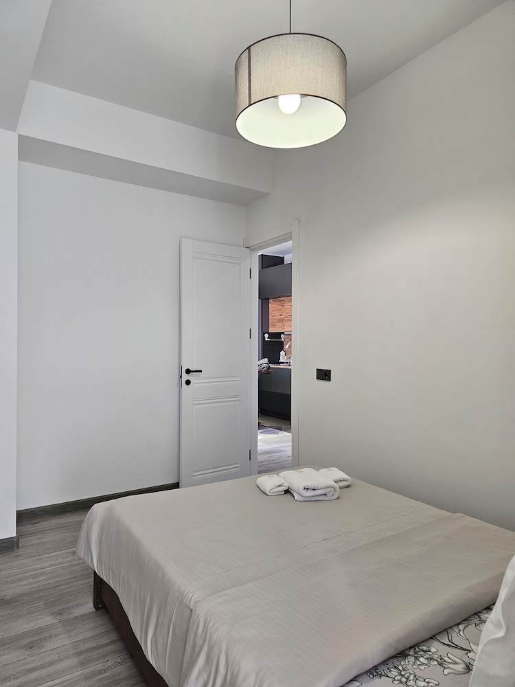 Two bedroom with balcony and terrace