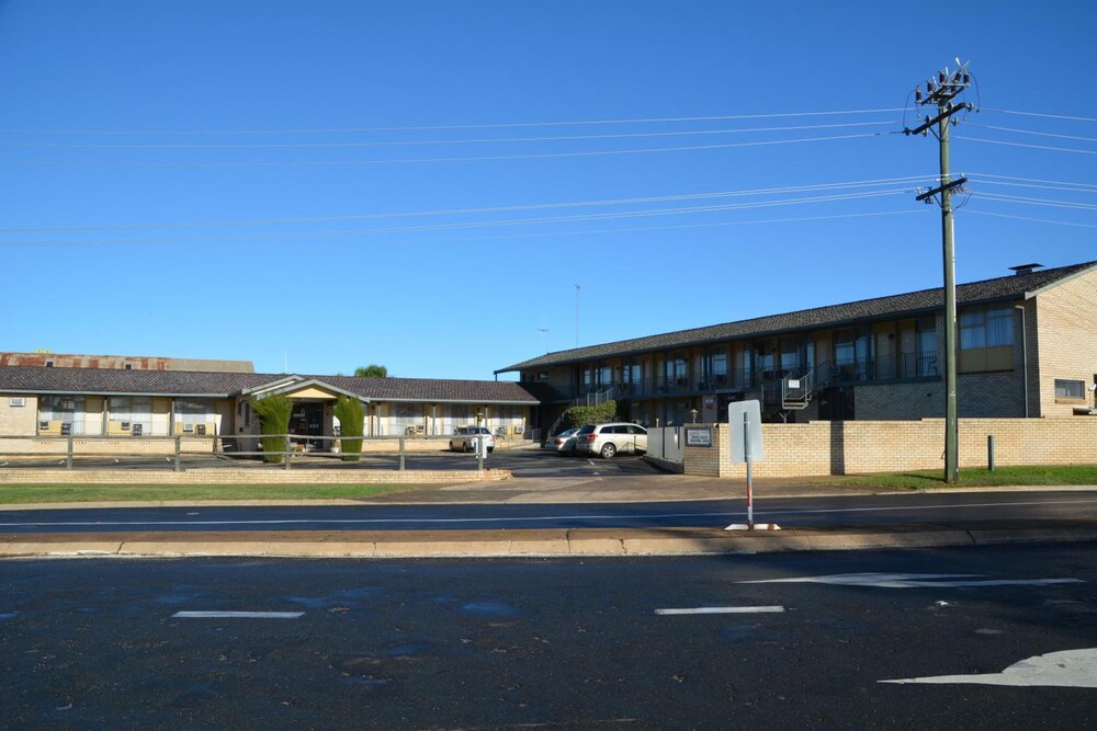 Adrian Motel