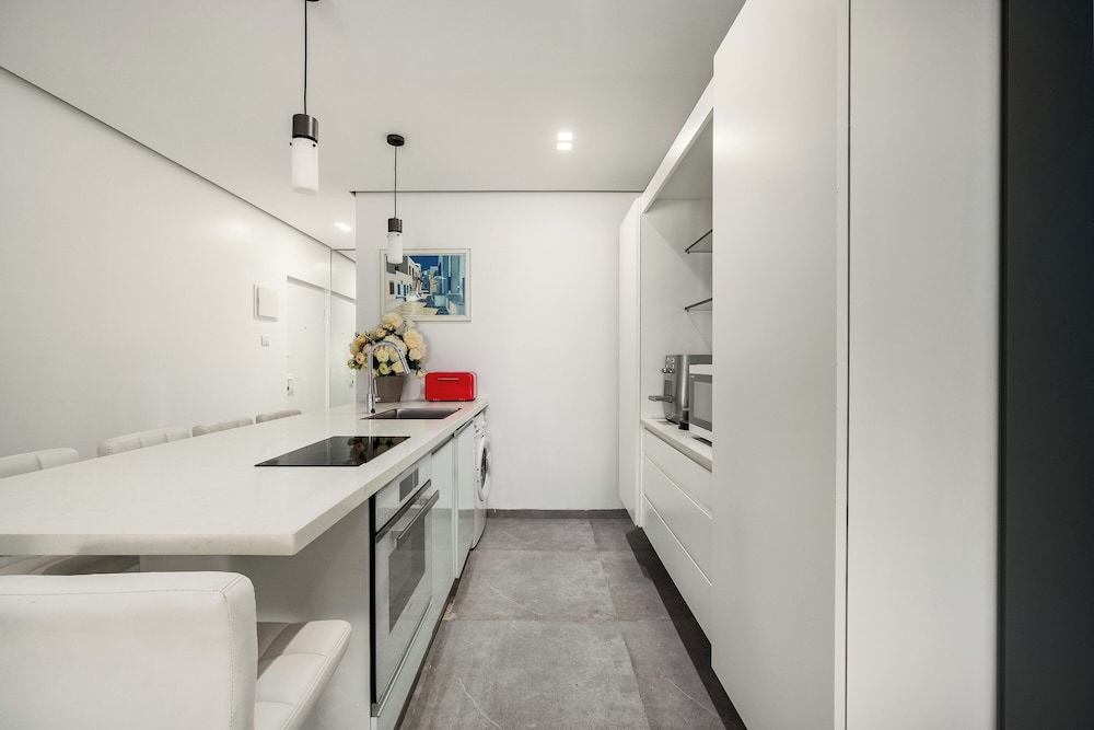 Royal Park Apt Resort by Sea N Rent
