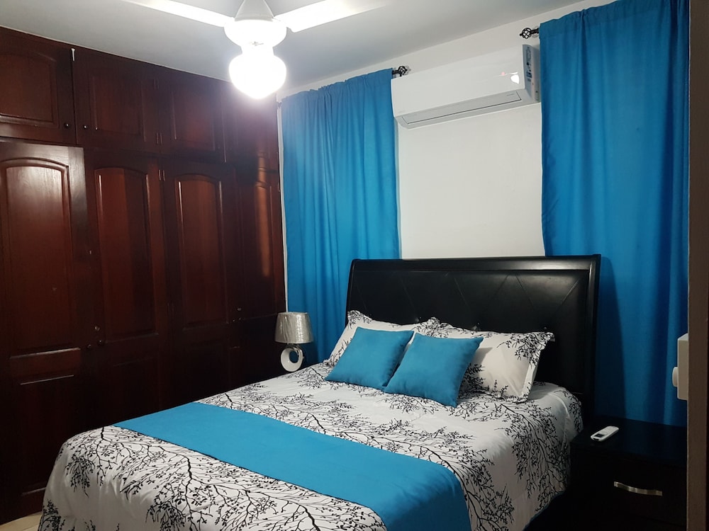 Apartamento hotel la Española