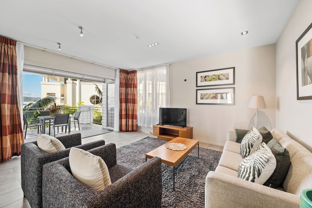 Paihia Waterfront Suites