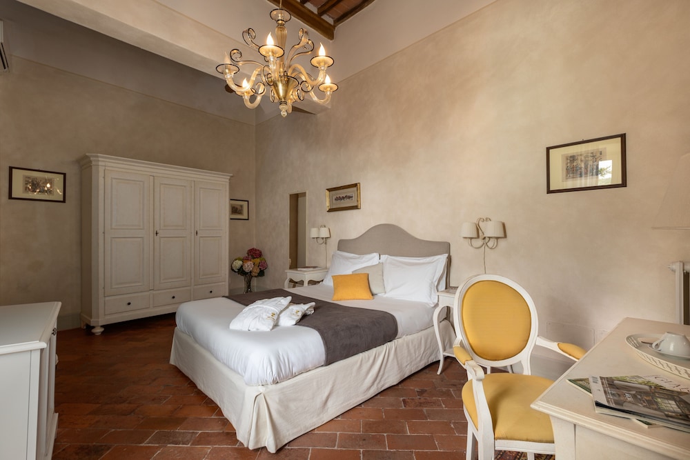 Villa Scorzi view 4