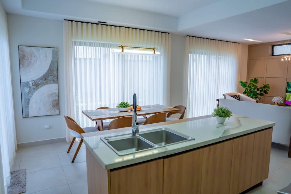 Ziba B06 NOK Classy 3BR Villa by Vistacana Rentals