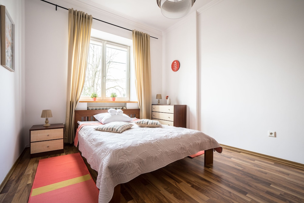 Elegant Apartment Ordynacka view 3